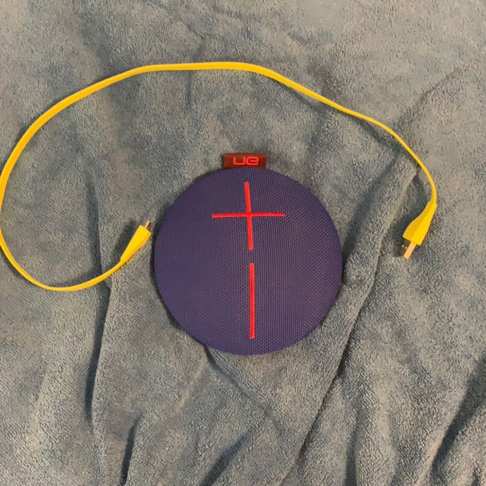 Ultimate ears ROLL 2